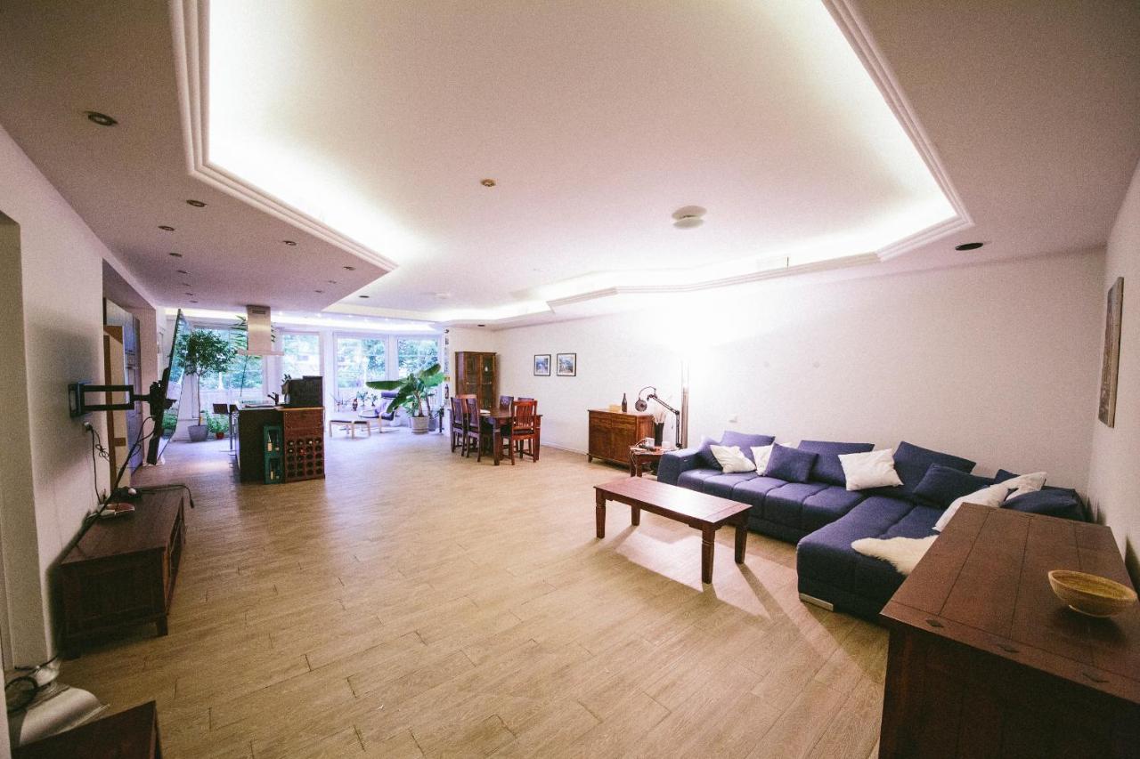 Grosse & Voll Ausgestattete Apartments, Studios, Doppelzimmer, Workspace, Parkplatz, Netflix, Prime & Schnelles Wifi In Ruhiger Lage Mit Garten Rudolstadt Εξωτερικό φωτογραφία