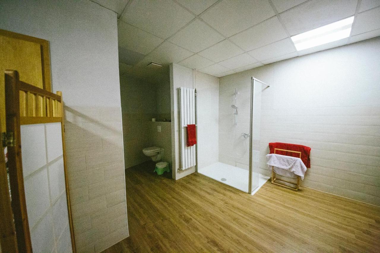 Grosse & Voll Ausgestattete Apartments, Studios, Doppelzimmer, Workspace, Parkplatz, Netflix, Prime & Schnelles Wifi In Ruhiger Lage Mit Garten Rudolstadt Εξωτερικό φωτογραφία