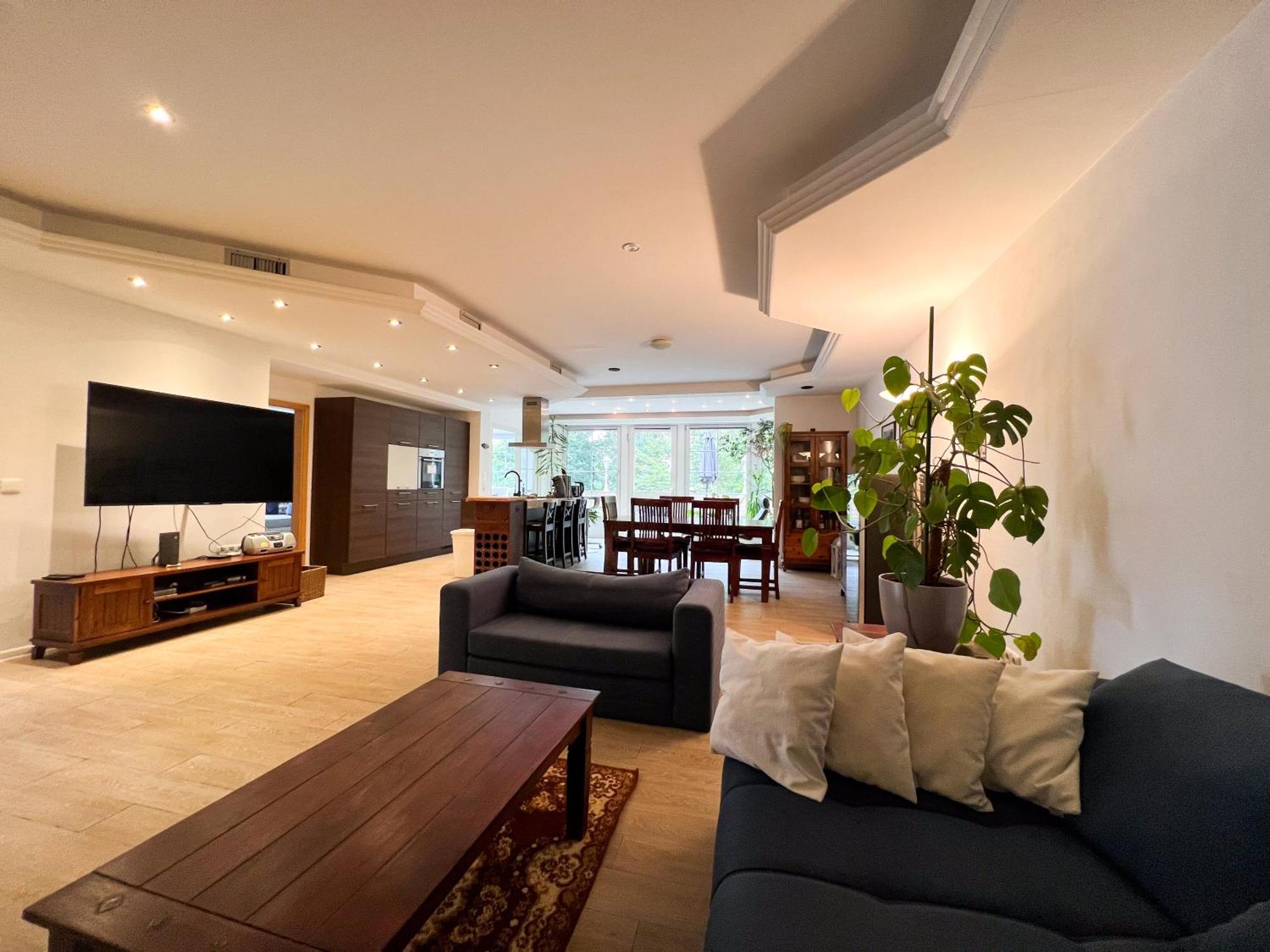 Grosse & Voll Ausgestattete Apartments, Studios, Doppelzimmer, Workspace, Parkplatz, Netflix, Prime & Schnelles Wifi In Ruhiger Lage Mit Garten Rudolstadt Εξωτερικό φωτογραφία